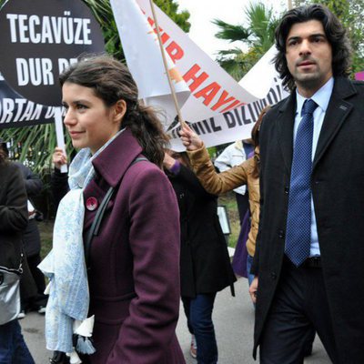 Fatmagül recibe el apoyo de las mujeres turcas en la segunda temporada de 'Fatmagül'