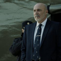 El Coronel Prieto cuestiona a la Inspectora Murillo en el 1x04 de 'La Casa de Papel'