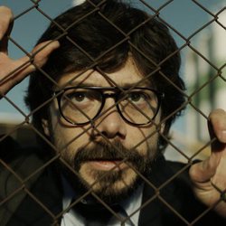 El Profesor sale de su escondite en el 1x05 de 'La Casa de Papel'