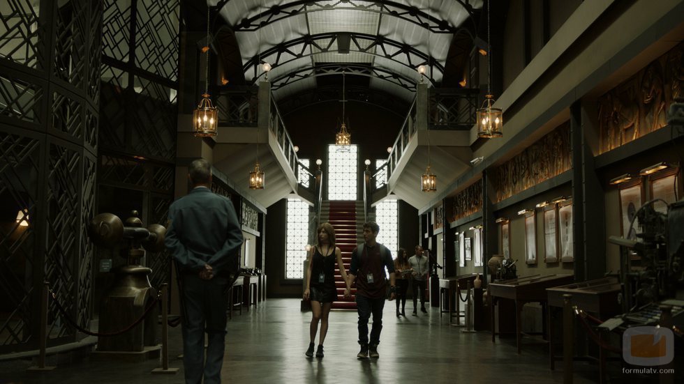 Tokio y Río visitan la Fábrica Nacional de Moneda y Timbre en el 1x05 de 'La Casa de Papel'