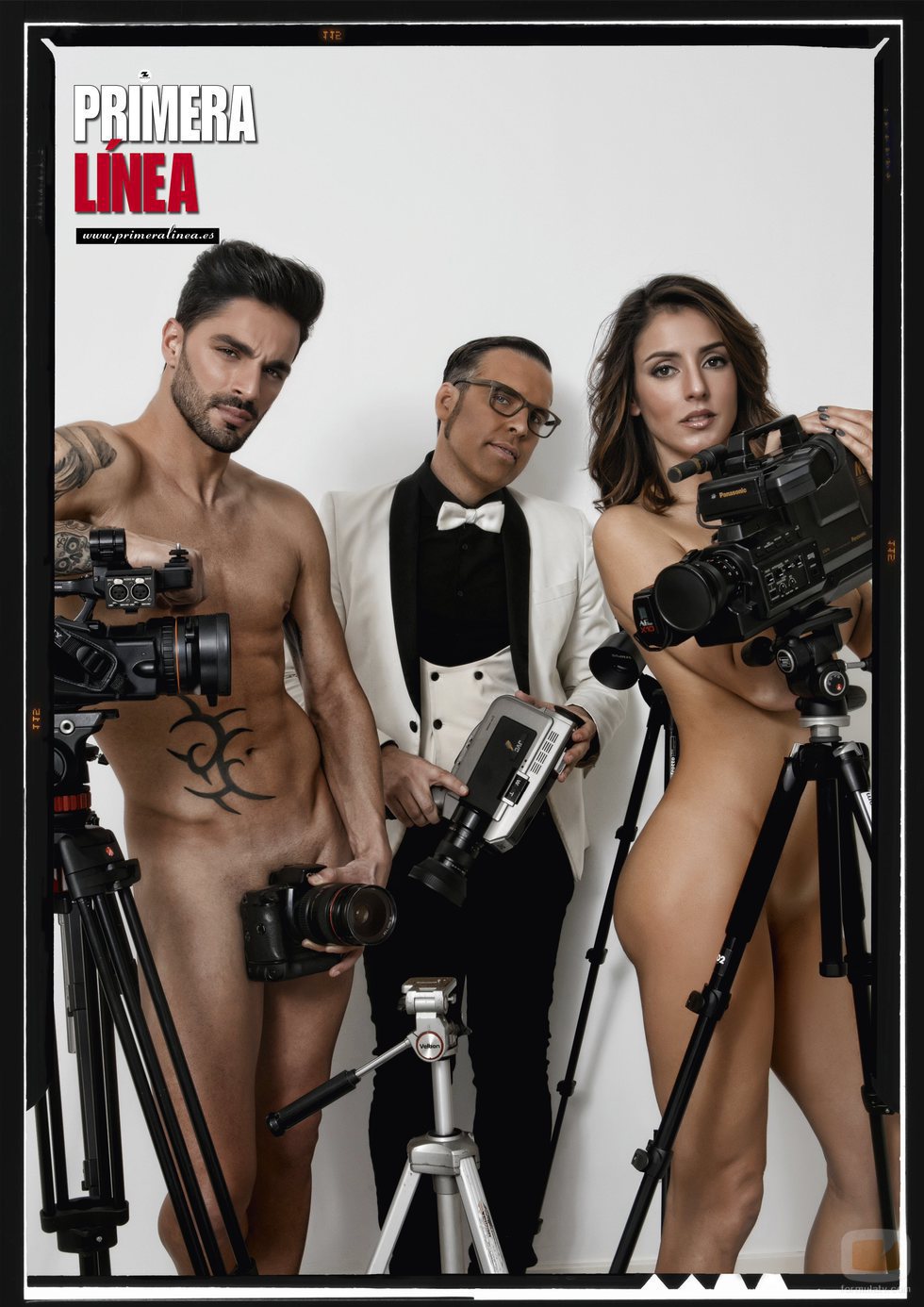 Cristian y Petra ('GH Revolution') posan desnudos junto a Torito para la revista Primera Línea