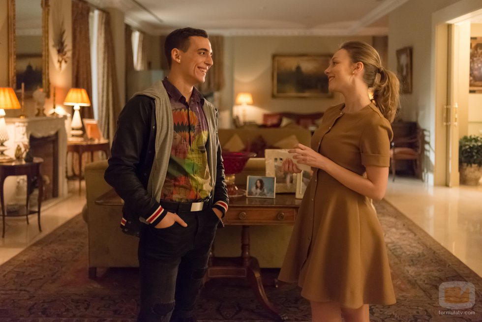 Miguel Herrán y Ester Expósito en la primera temporada de 'Élite'