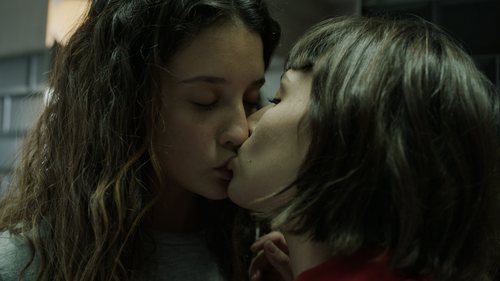 Alison y Tokio se besan en el 1x06 de 'La casa de Papel'