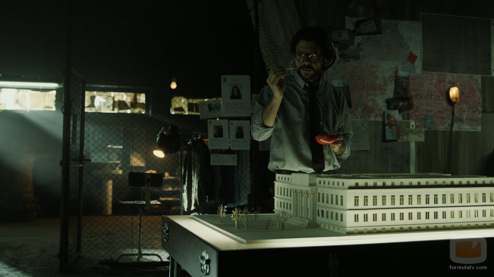 El Profesor se prepara para activar un nuevo plan y conseguir más tiempo en el 1x07 de 'La Casa de Papel'