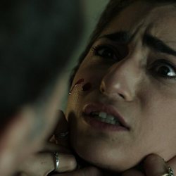 Nairobi, ahogada por un extraño en el 1x06 de 'La Casa de Papel'