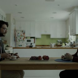 El Profesor y Mariví toman café en el 1x09 de 'La Casa de Papel'