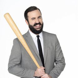 Antonio Castelo posa para la tercera temporada de 'CCN: Comedy Central News'