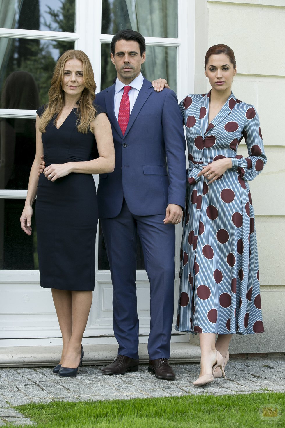 Miryam Gallego, Emmanuel Esparza y Michelle Calvó en 'Secretos de Estado'