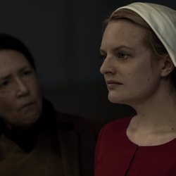 Offred en la segunda temporada de 'The Handmaid's Tale'