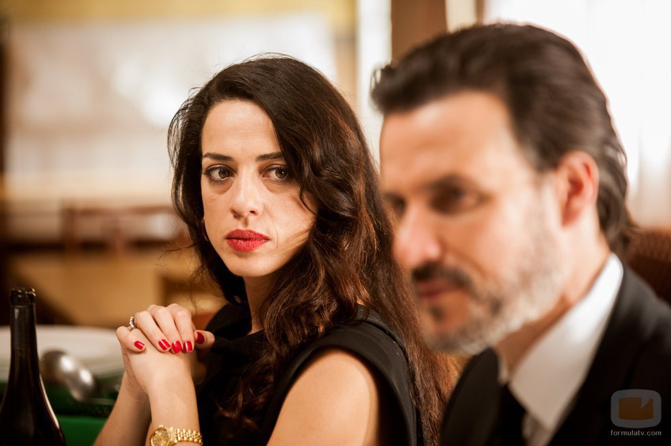Yolanda Torosio y Daniel Grao en una imagen de la primera temporada de 'Gigantes'