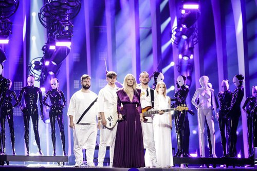 Los representante de Rumanía, The Humans, en su primer ensayo de Eurovisión 2018