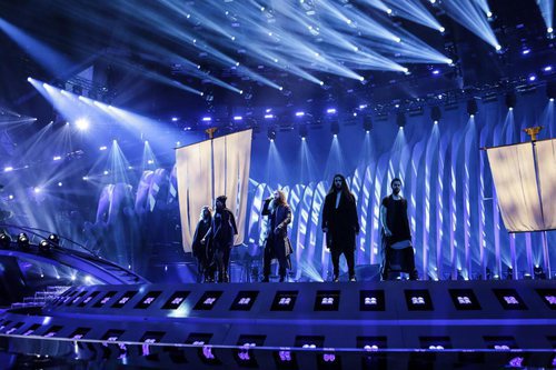  Las representantes de Dinamarca, Rasmussen, en su primer ensayo de Eurovisión 2018