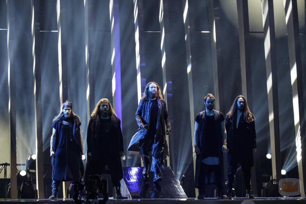 Rasmussen, los representantes de Dinamarca, en su primer ensayo de Eurovisión 2018
