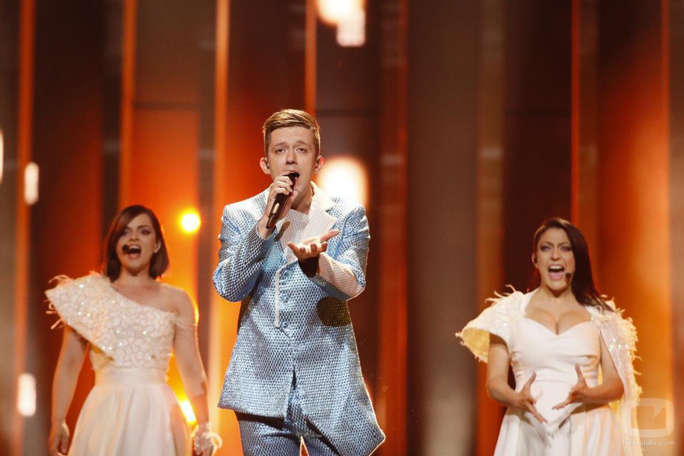 El representante de Montenegro, Vanja Radovanovic, en su primer ensayo de Eurovisión 2018