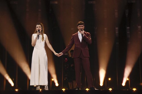 Amaia y Alfred, cogidos de la mano en su ensayo en Eurovisión 2018