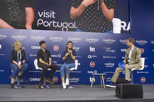 Ana María Bordas, Alfred y Amaia en la primera rueda de prensa de España en Eurovisión 2018