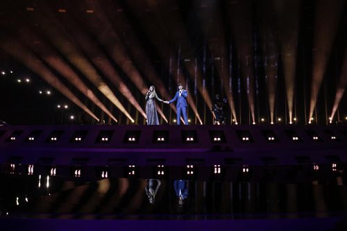 Amaia y Alfred cantando "Tu canción" durante el segundo ensayo de Eurovisión 2018