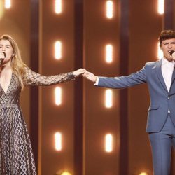 Amaia y Alfred, cogidos de la mano en el segundo ensayo de Eurovisión 2018