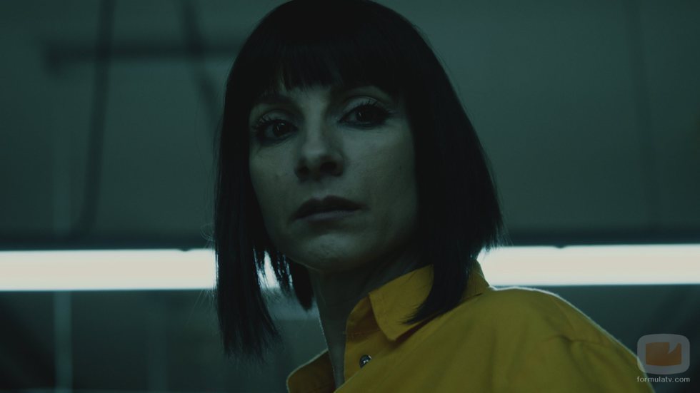 Zulema con la mirada fija en el 3x02 de 'Vis a vis'
