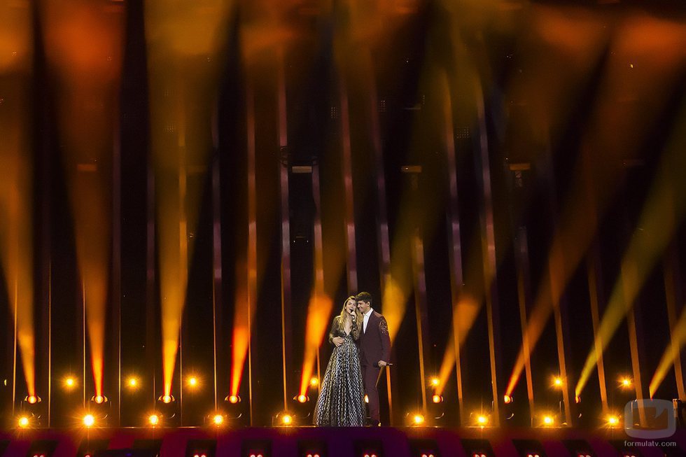 Amaia y Alfred cantan "Tu canción" agarrados en el ensayo general de Eurovisión 2018
