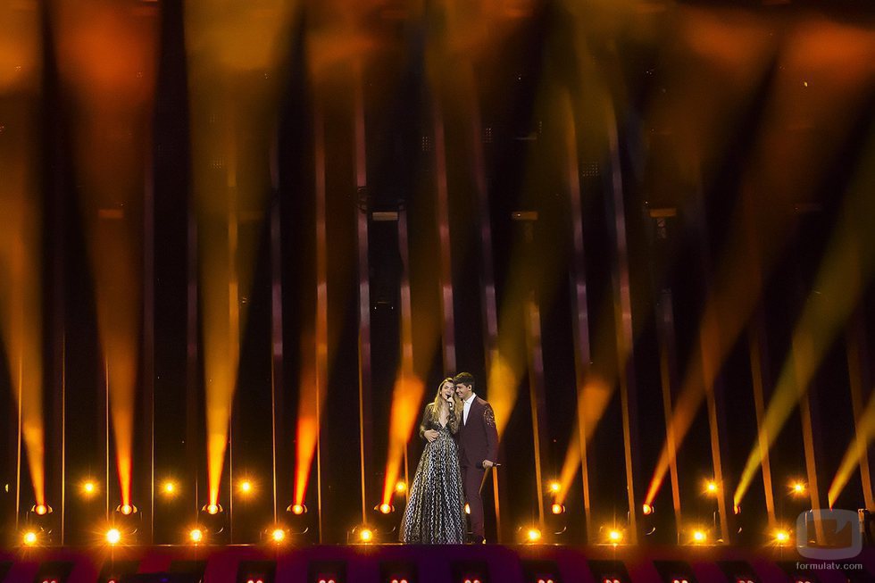 Amaia y Alfred cantan "Tu canción" agarrados en el ensayo general de Eurovisión 2018