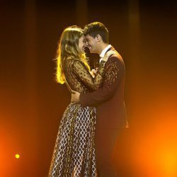 Almaia bailan durante el último ensayo general de Eurovisión 2018
