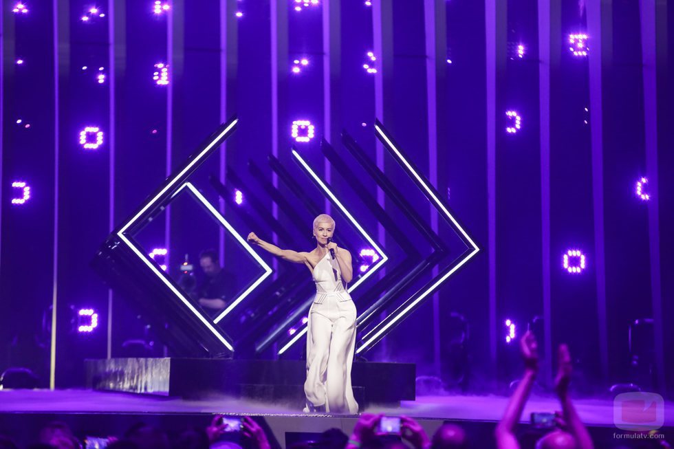 SuRIE (Reino Unido) en la Final de Eurovisión 2018