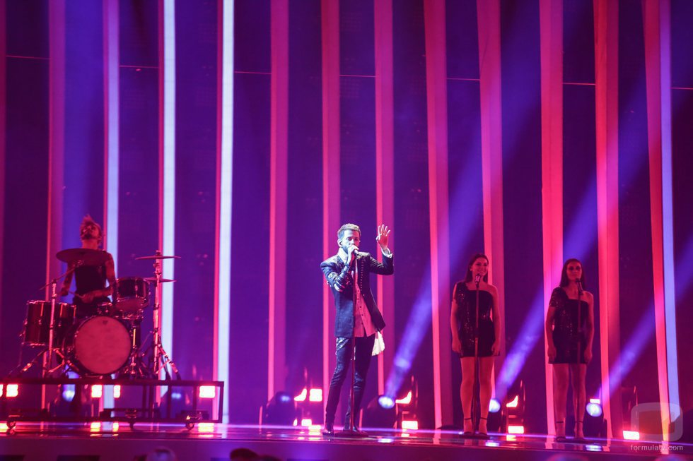 Eugent Bushpepa (Albania) en la Final de Eurovisión 2018