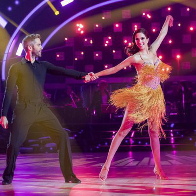 Roberto Leal y Rocío Muñoz bailan en la primera gala de 'Bailando con las estrellas'