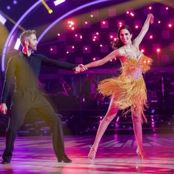 Roberto Leal y Rocío Muñoz bailan en la primera gala de 'Bailando con las estrellas'