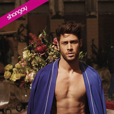 José Lamuño posa semidesnudo para la revista Shangay