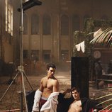 Christian Sánchez y Manu Vega, actores de 'Cupido', en una foto sexy para Shangay