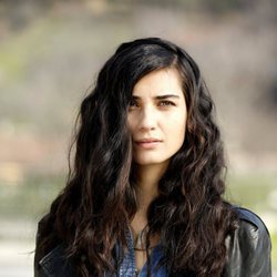 Tuba Büyüküstün es la protagonista de 'Amor de contrabando'