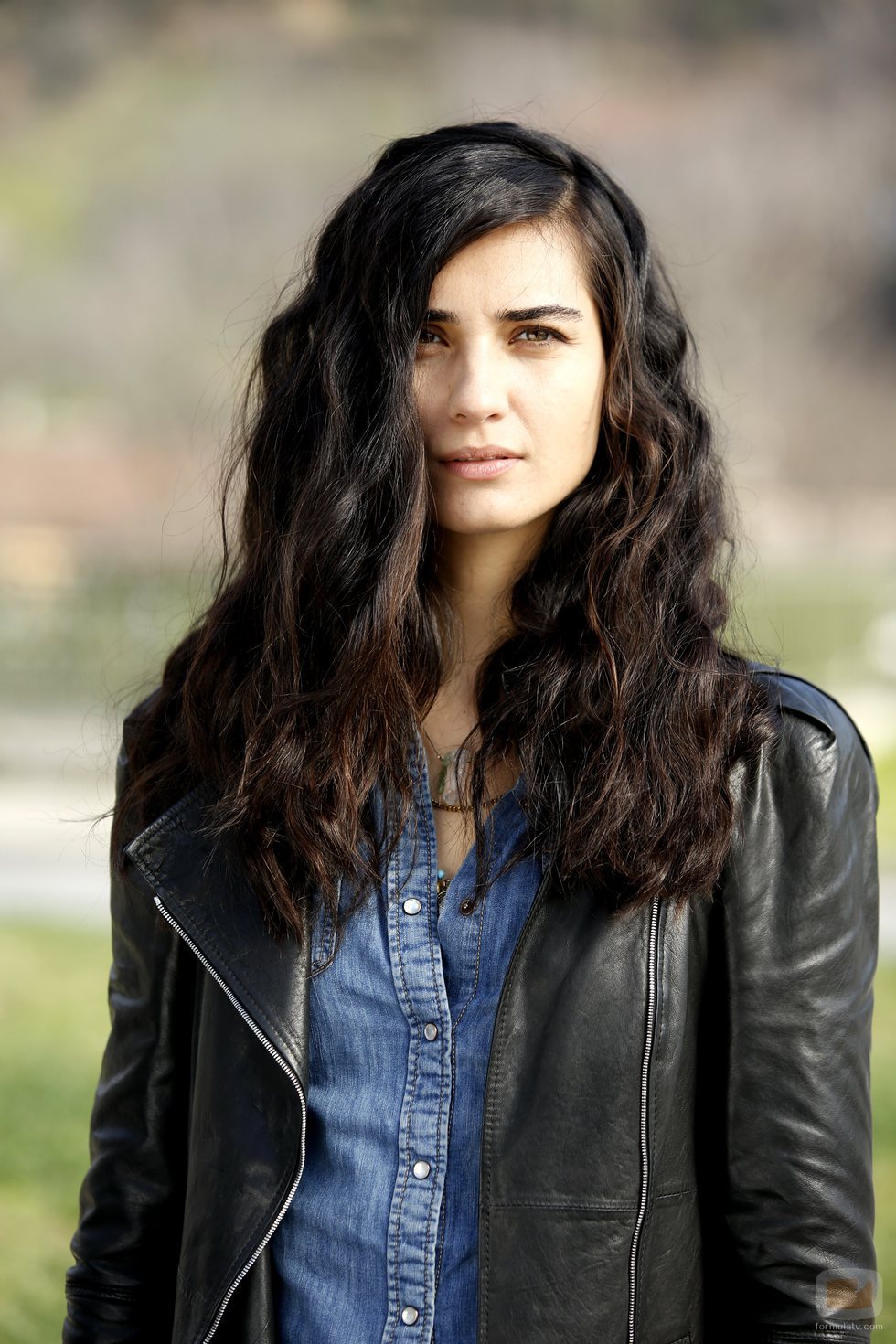 Tuba Büyüküstün es la protagonista de 'Amor de contrabando'