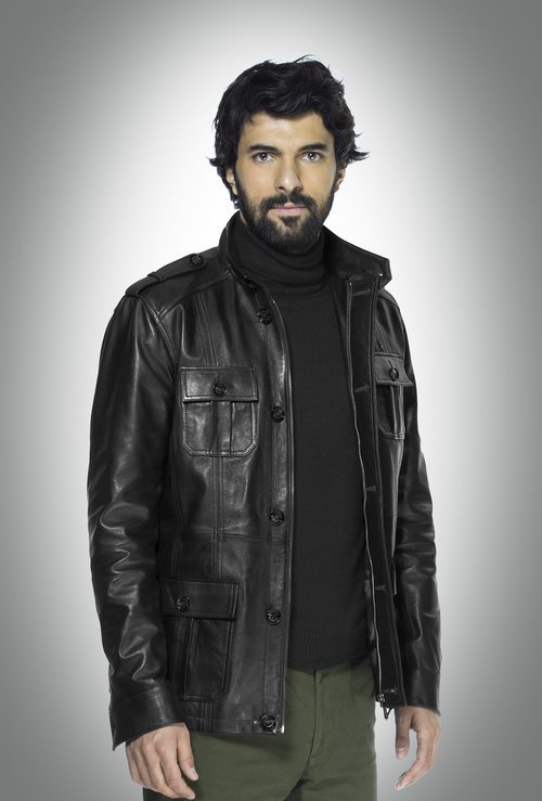 Engin Akyürek en 'Amor de contrabando'