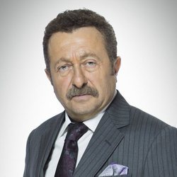 Erkan Can es Tayyar Dündar en 'Amor de contrabando'