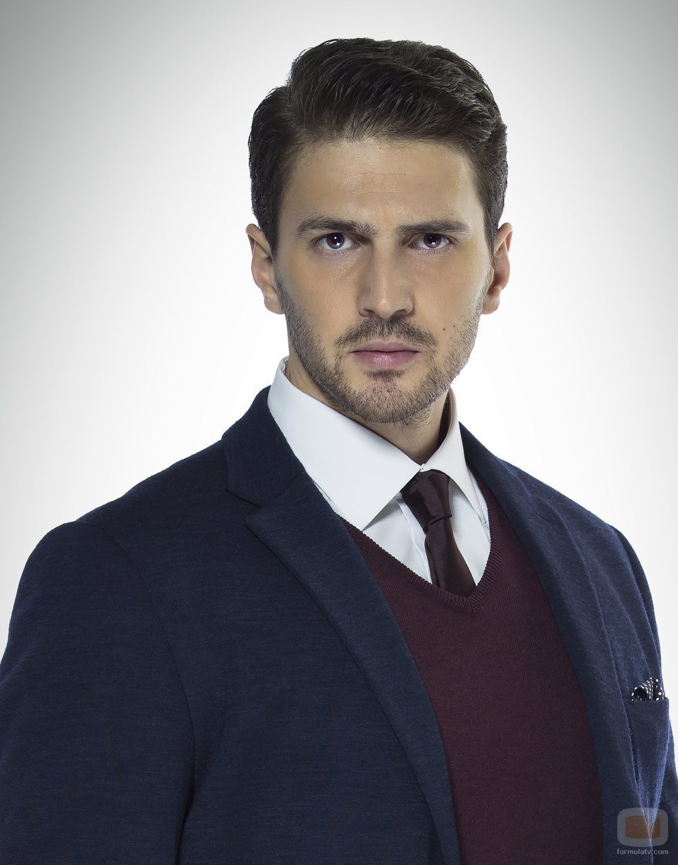 Emre Kizilirmak es Levent Inanç en 'Amor de contrabando'