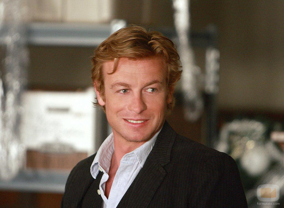 Simon Baker sonriendo en el 'El Mentalista'