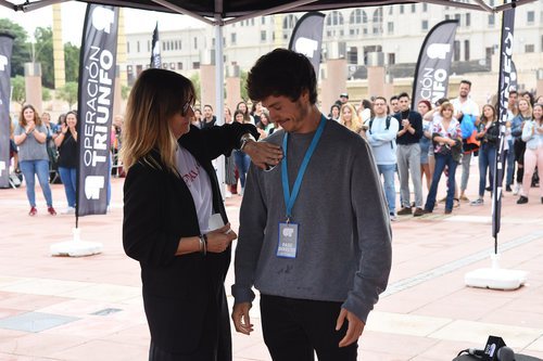 Noemí Galera selecciona a un aspirante en el primer casting de 'OT 2018'