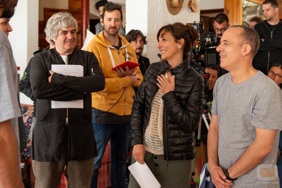 Malena Alterio y Javier Gutiérrez protagonistas de 'Vergüenza' grabando la segunda temporada