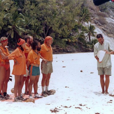 El equipo Sur de 'Supervivientes 2001' con Juanma López Iturriaga