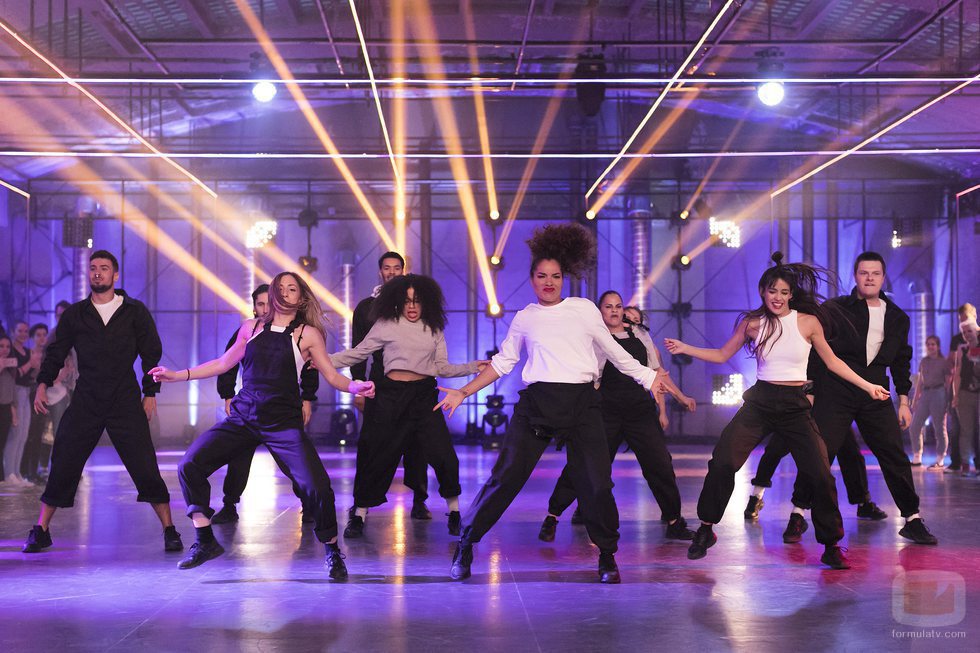 Los alumnos de 'Fama a bailar' bailando durante la final del concurso