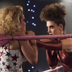 Ruth Wilder y Debbie Eagan en la segunda temporada de 'GLOW'