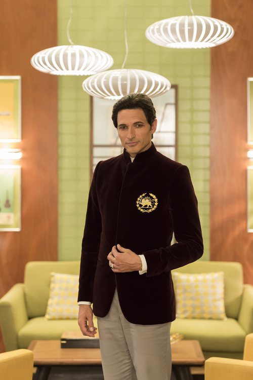 Andrés Velencoso se une a la segunda temporada de 'Velvet colección'