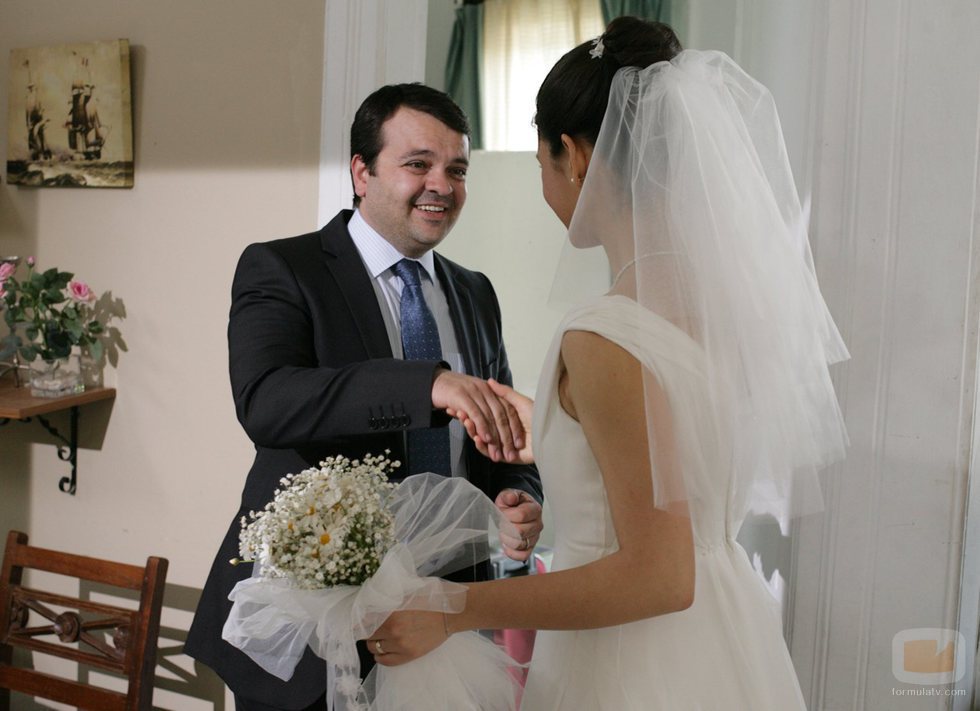Fatmagül a su llegada a la iglesia en la segunda temporada de 'Fatmagül'
