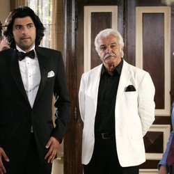 Kerim esperando a Fatmagül para casarse con ella en la segunda temporada de 'Fatmagül'
