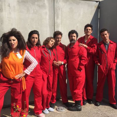 El elenco de 'Homo Zapping' caracterizados de 'La Casa de Papel'