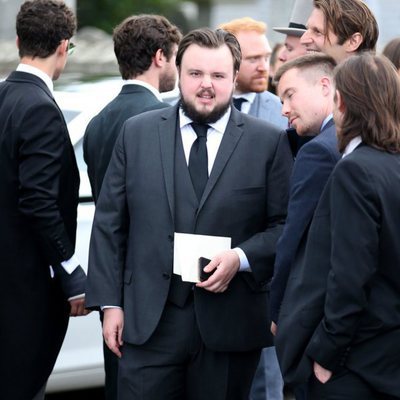 John Bradley en la boda de Kit Harington y Rose Leslie