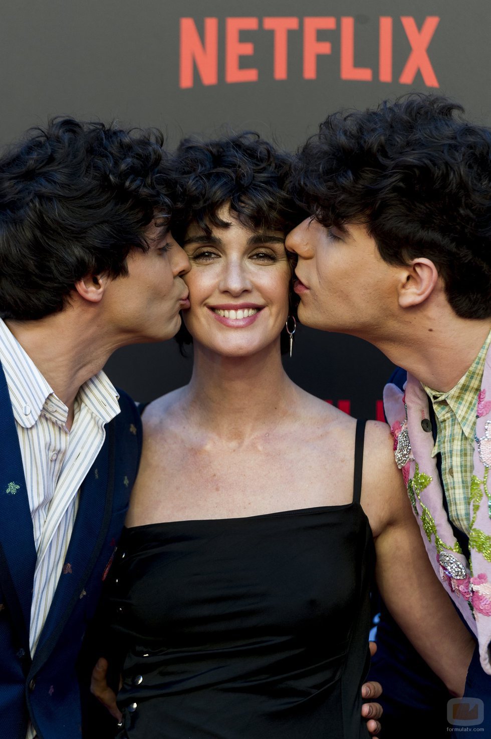 Los Javis y Paz Vega en la premiere de la segunda temporada de 'Paquita Salas'