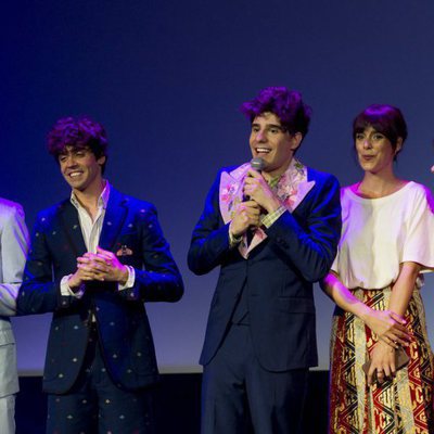Los Javis hablan sobre el escenario en la premiere de la segunda temporada de 'Paquita Salas'
